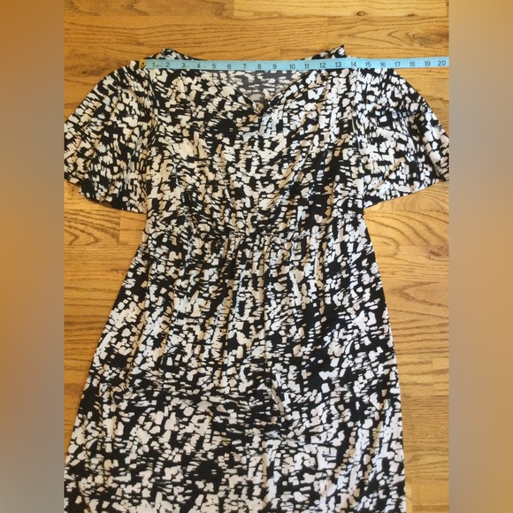 🌟5xHP!🌟 Liz Lange Maternity | Print Midi Dress - Picture 13 of 16